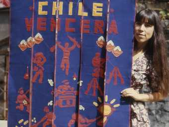 Cecilia Vicuna with Chile Vencera © John Dugger